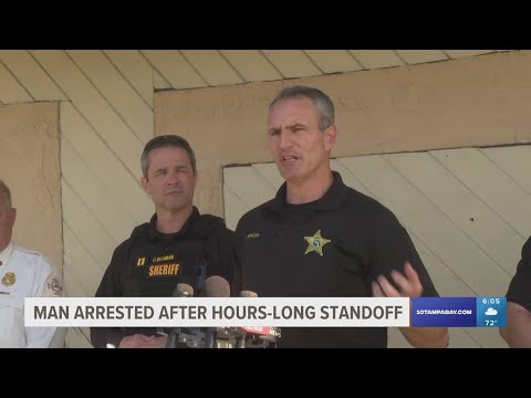 Man arrested after hourslong standoff with deputies at Pasco County home