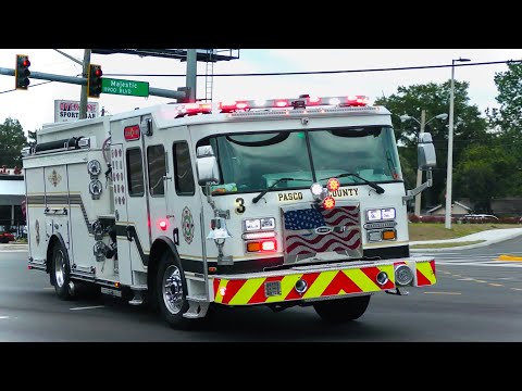 Pasco County Fire Rescue Engine 3 Responding