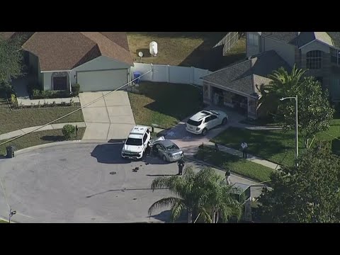 2 Hillsborough County deputies seriously hurt while responding to service call