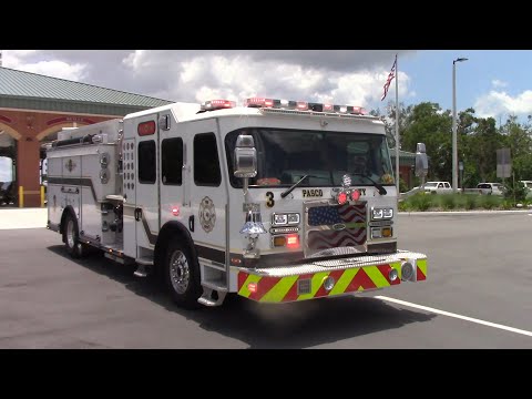 Pasco County Fire Rescue Engine 3 Responding