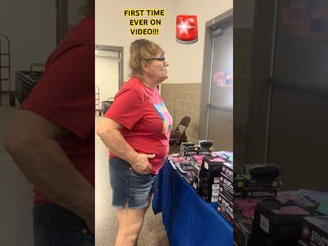Walking at the Hillsborough County Florida Gun Show #guns #pewpew #military #shoot #trending