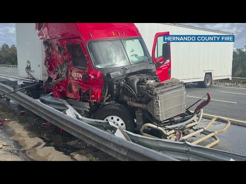 Crash on I-75 in Hernando County causes semi to jackknife